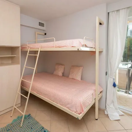 Apartament Clipper Lägenhet *